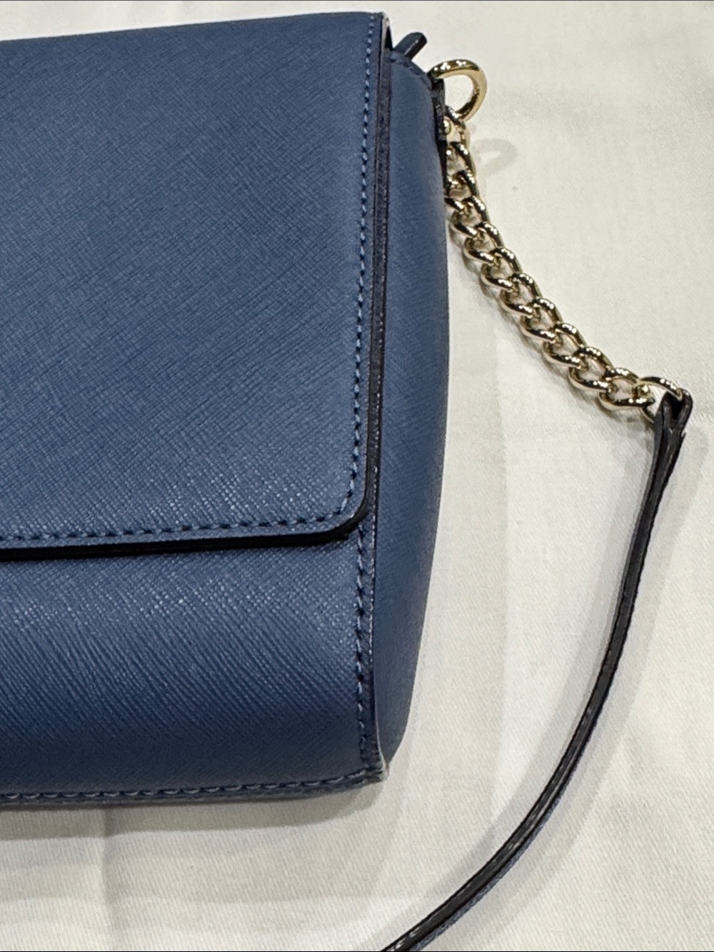 NWOT Kate Spade Blue Saffiano Crossbody Bag 10” x 7” - Picture 3 of 4
